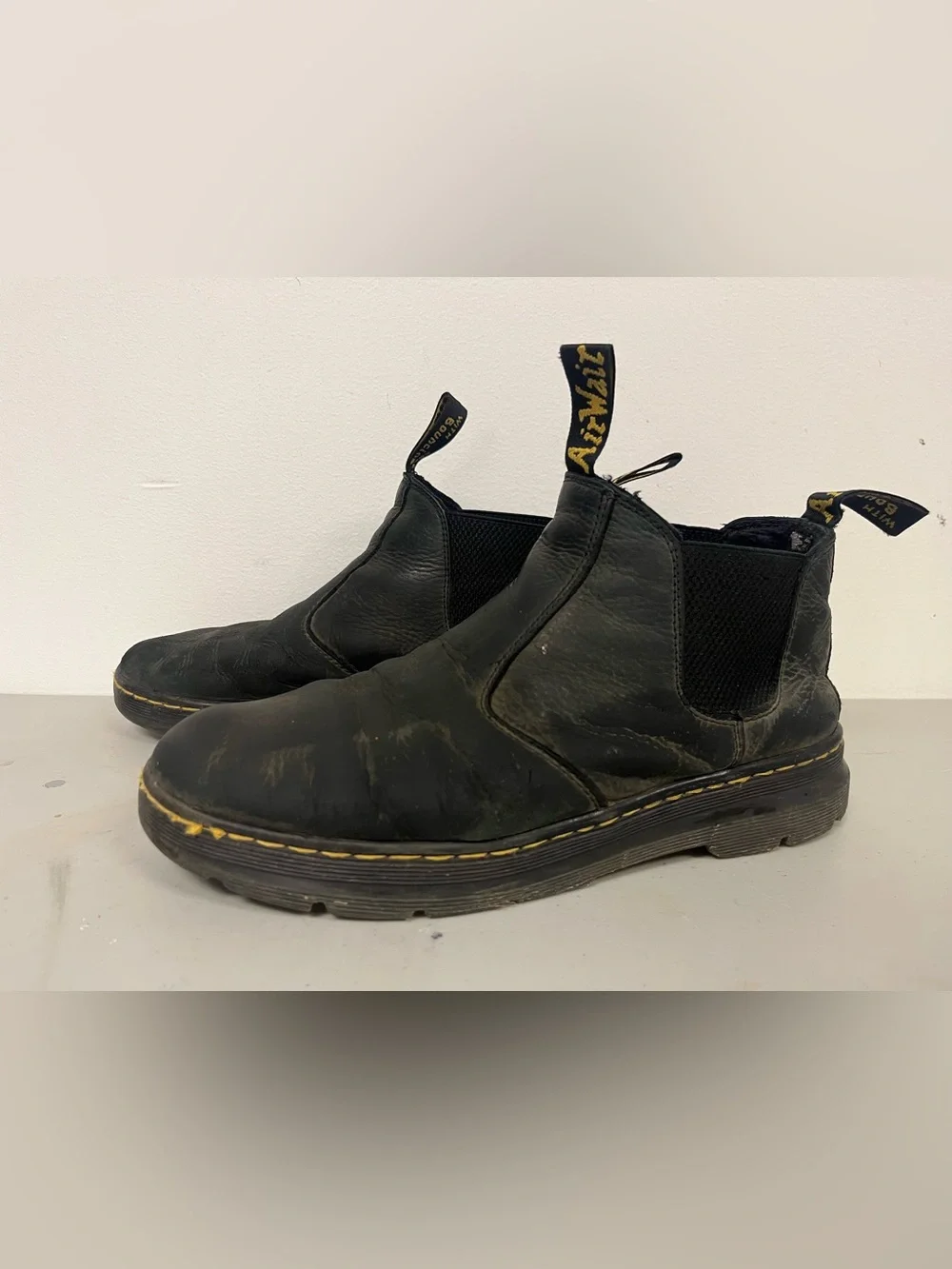 Black Slip-On Dr Martens Hardie II worn in punk Leather Men’s Chelsea Boots fsu